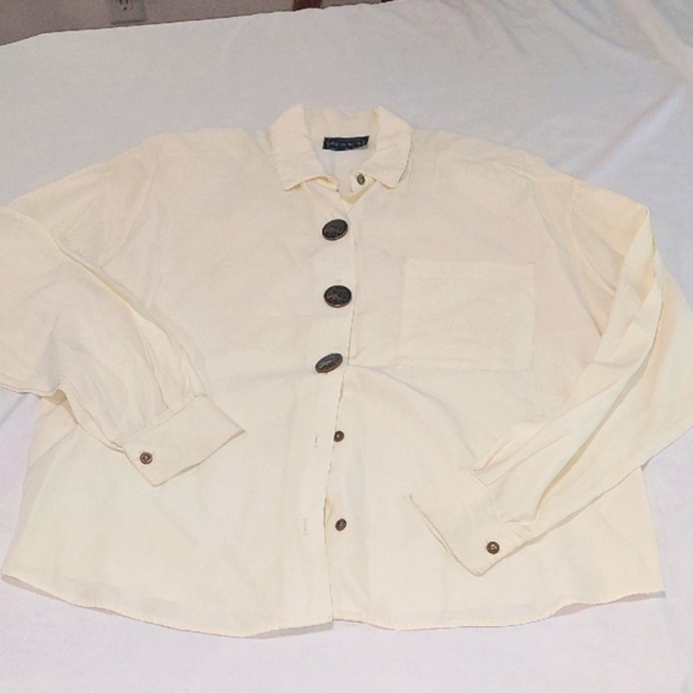 Anxiety 1980s Rayon Cream Button Down Shirt Relaxed Fit Collar.